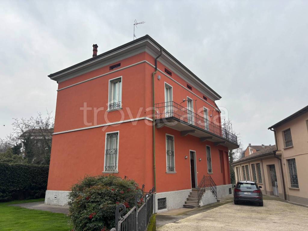 ufficio in affitto a Cremona