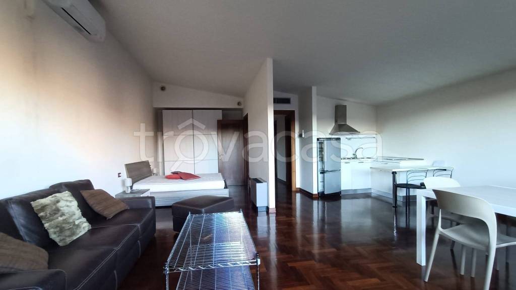 appartamento in affitto a Cremona in zona Cremona Centro