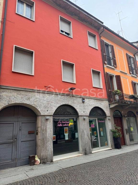 negozio in affitto a Cremona in zona Cremona Centro