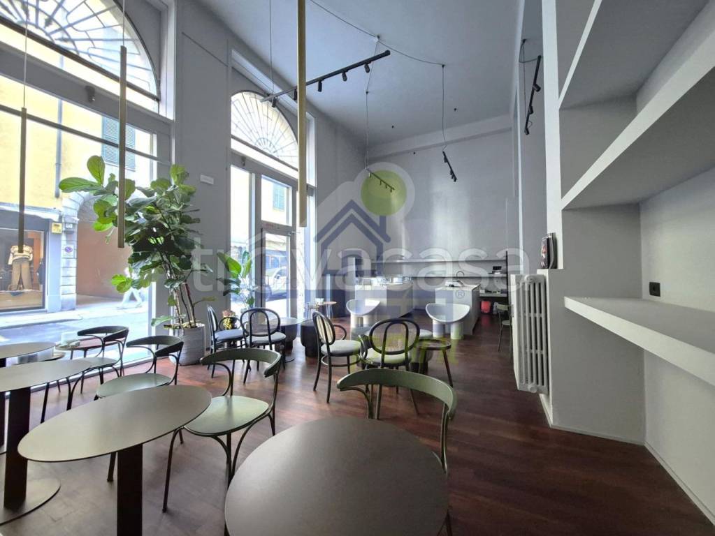 negozio in affitto a Cremona in zona Cremona Centro