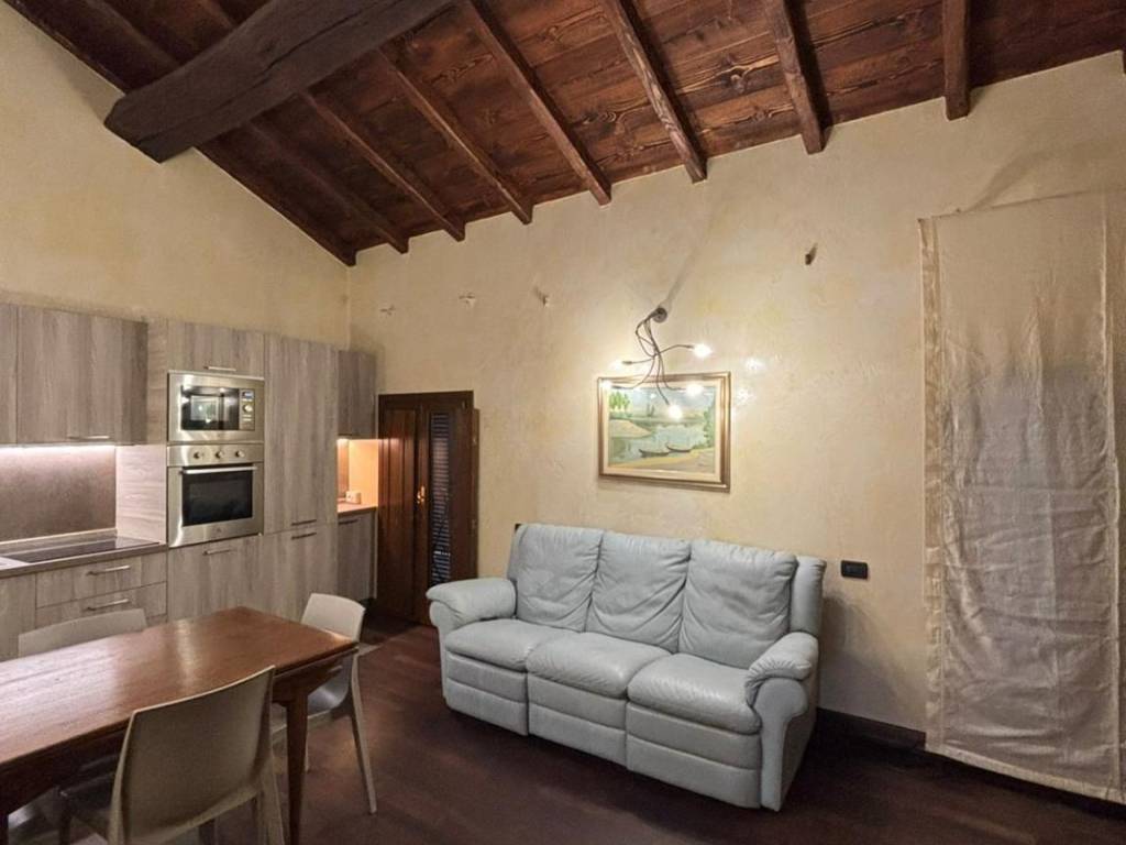 appartamento in affitto a Cremona in zona Piazza Castello