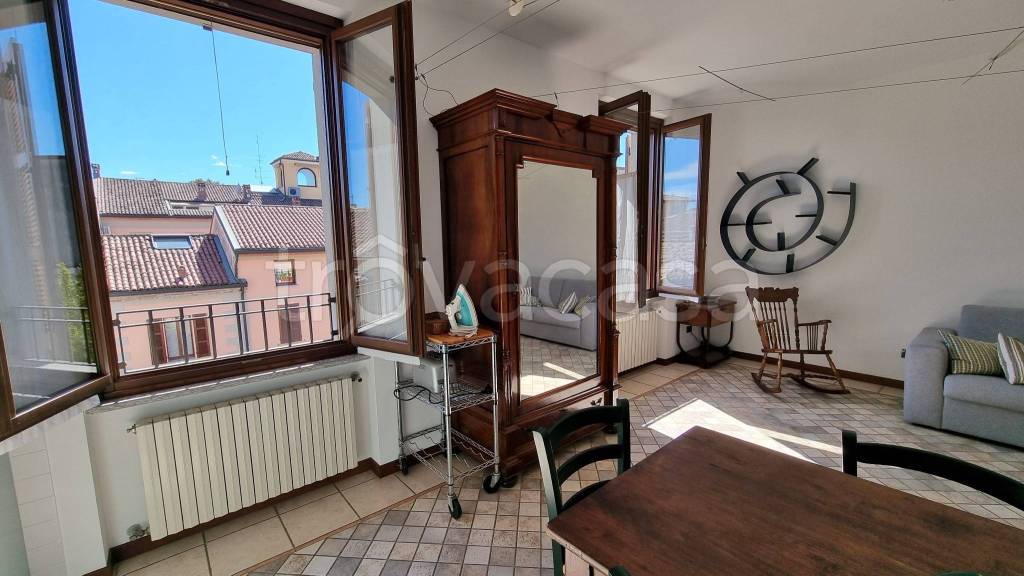 appartamento in affitto a Cremona in zona Cremona Centro