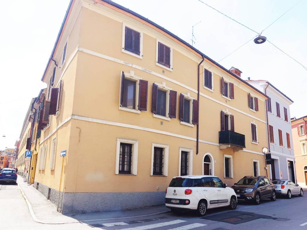 appartamento in affitto a Cremona in zona Piazza Castello