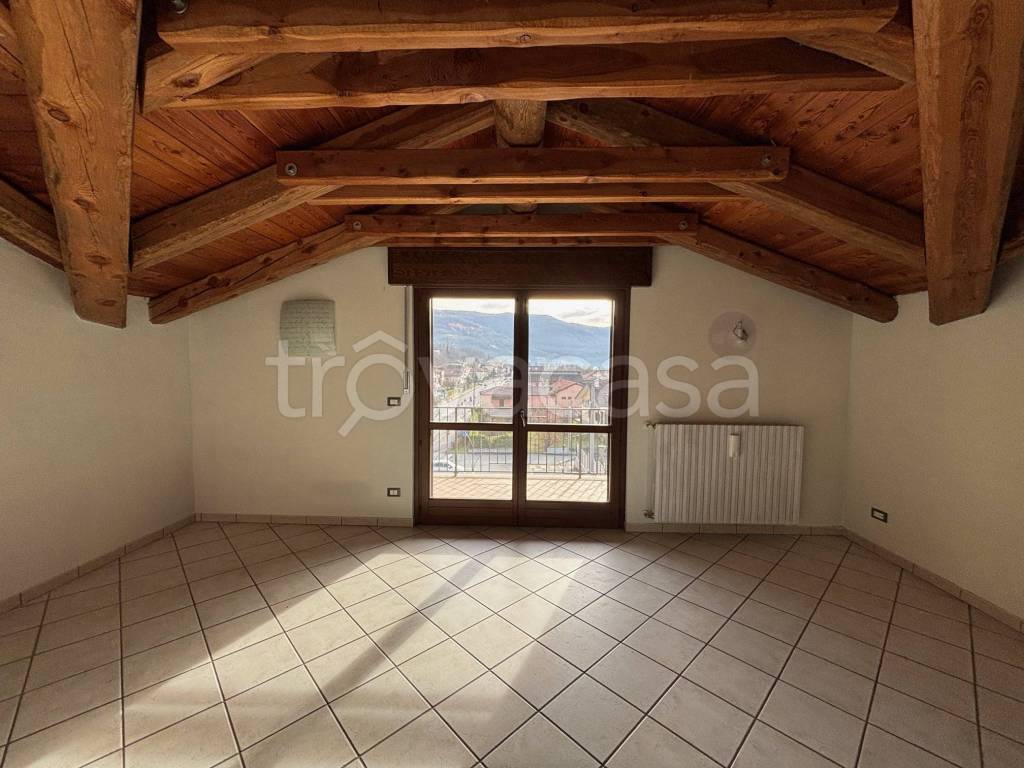 appartamento in affitto a Pinasca