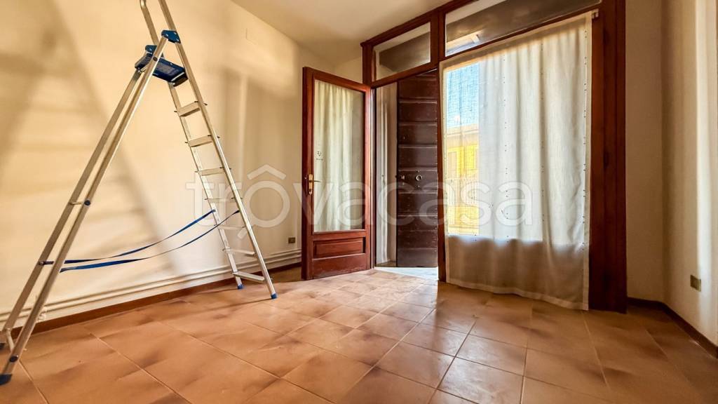 negozio in affitto a Gussola