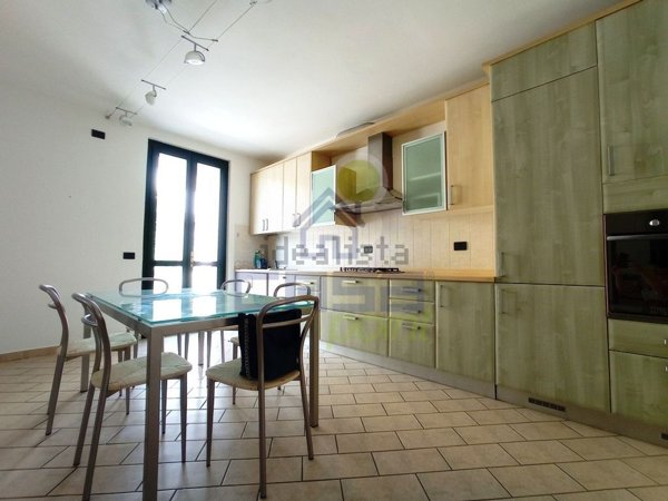 appartamento in affitto ad Isola Dovarese