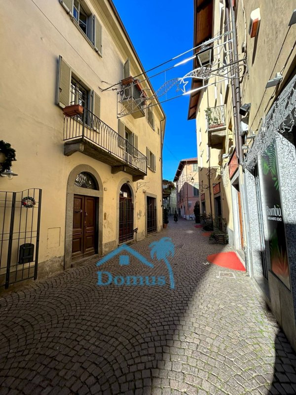 locale commerciale in affitto a Pinerolo