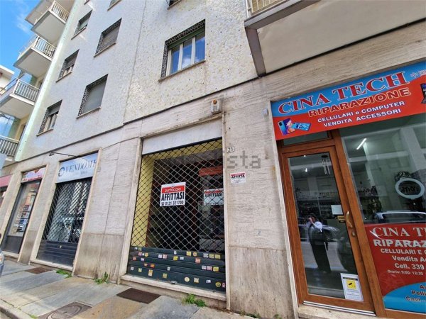 locale commerciale in affitto a Pinerolo