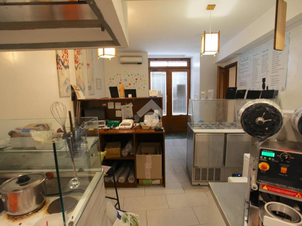 negozio in affitto a Pinerolo