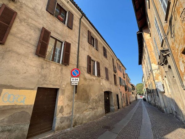locale di sgombero in affitto a Pinerolo