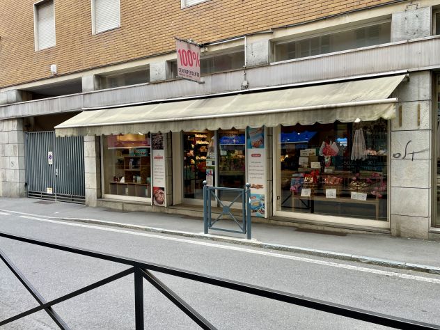 negozio in affitto a Pinerolo