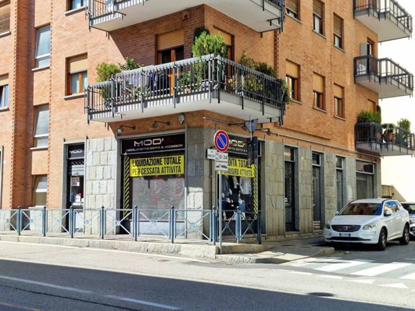 negozio in affitto a Pinerolo