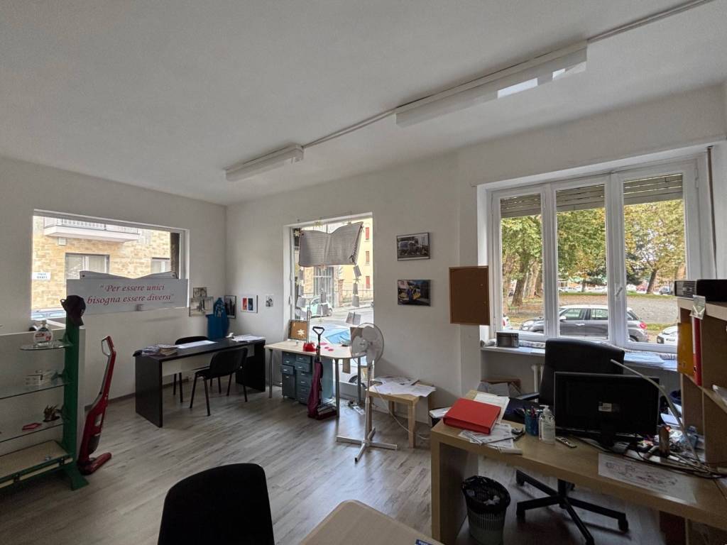 negozio in affitto a Pinerolo