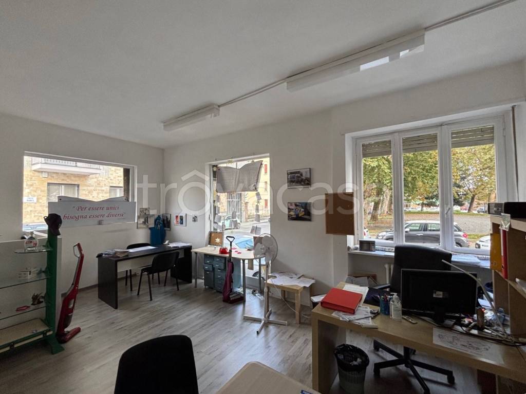 negozio in affitto a Pinerolo