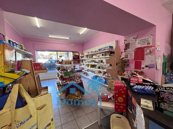 locale commerciale in affitto a Pinerolo