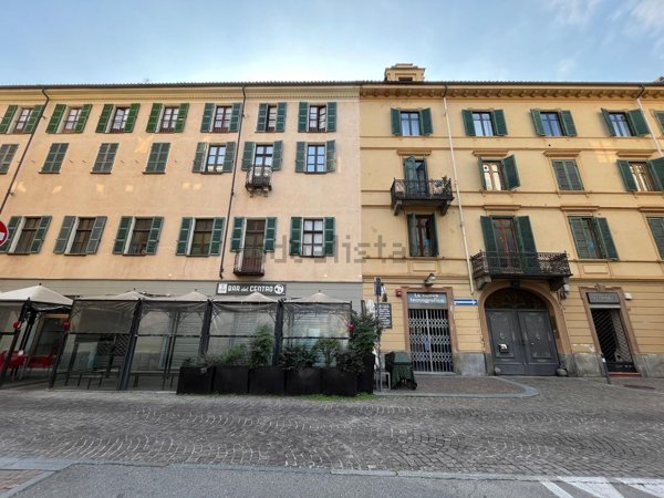 locale commerciale in affitto a Pinerolo