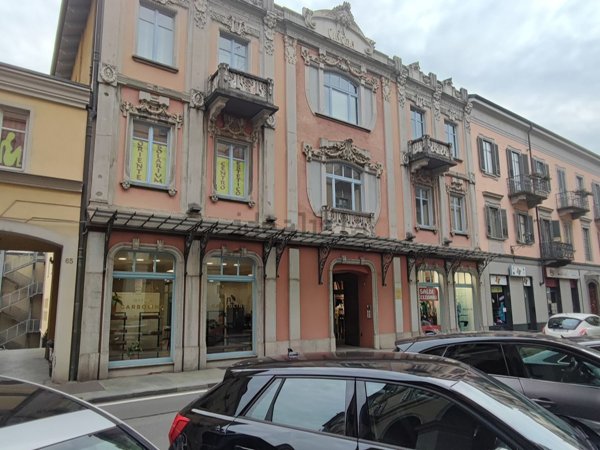 locale commerciale in affitto a Pinerolo