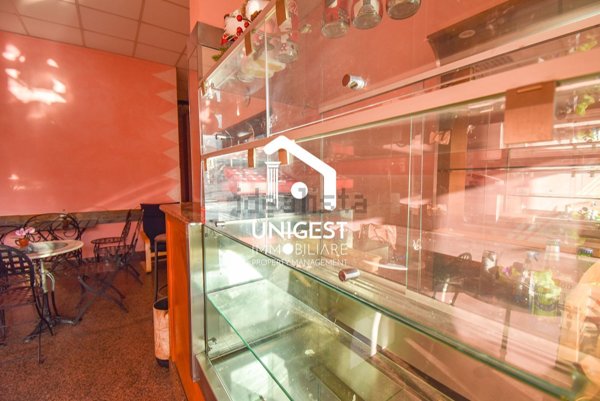 locale commerciale in affitto a Pinerolo