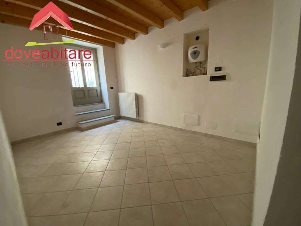 locale di sgombero in affitto a Pinerolo