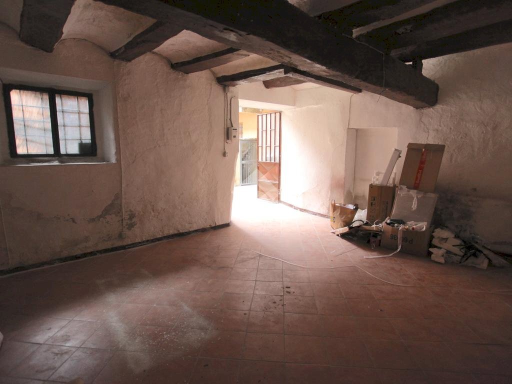 locale di sgombero in affitto a Pinerolo