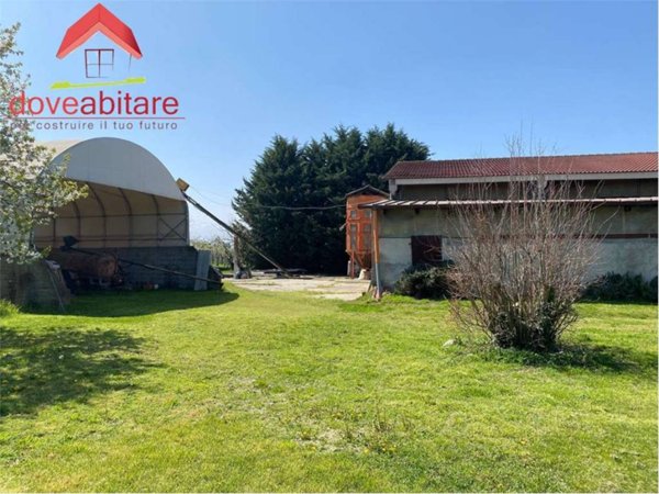 locale commerciale in affitto a Pinerolo in zona Baudenasca