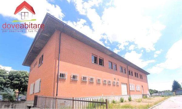 negozio in affitto a Pinerolo