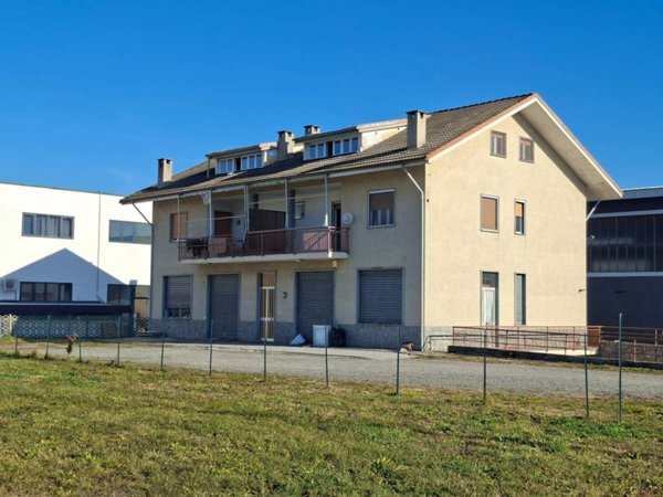 negozio in affitto a Pinerolo