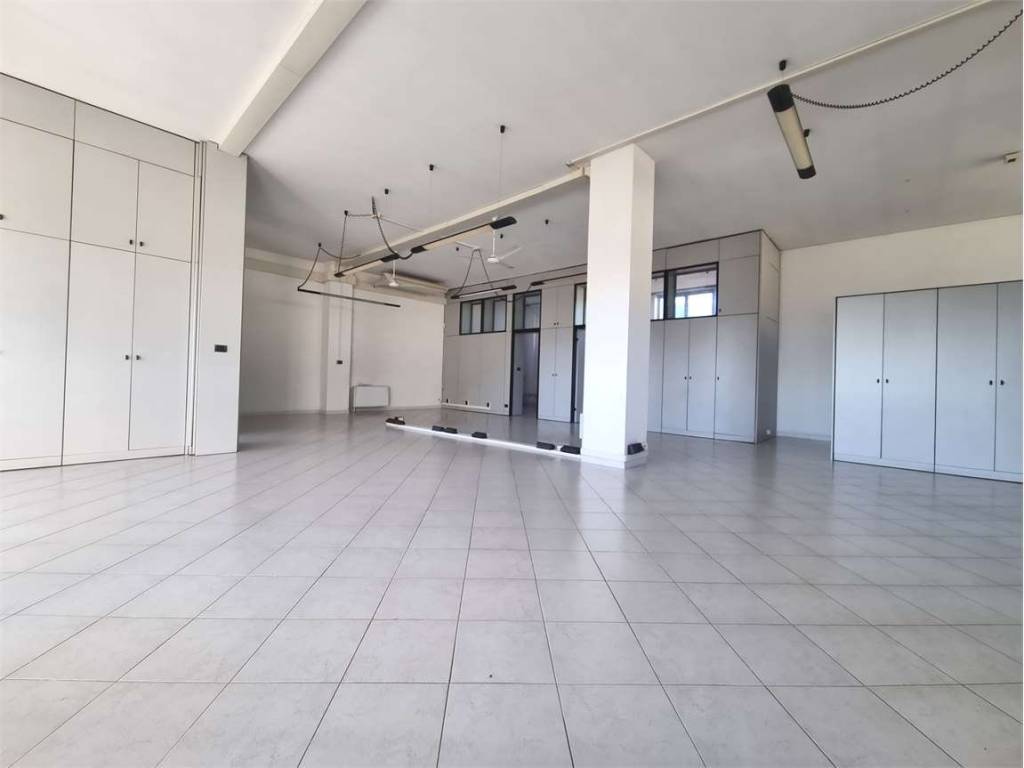 ufficio in affitto a Pinerolo in zona Abbadia Alpina