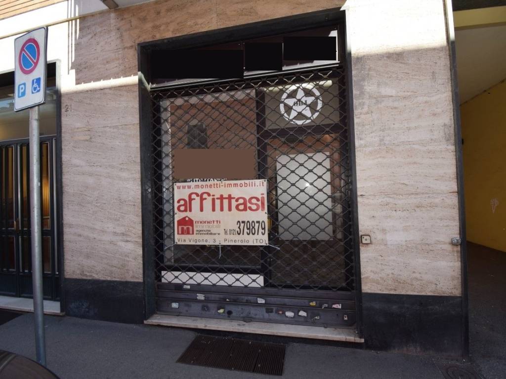 negozio in affitto a Pinerolo