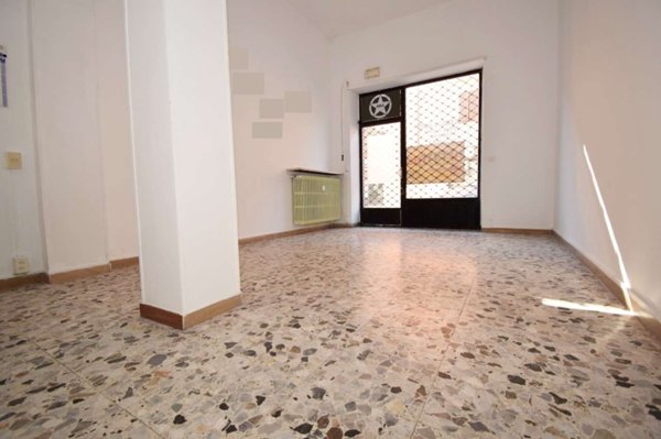 negozio in affitto a Pinerolo
