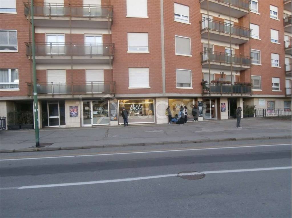 negozio in affitto a Pinerolo