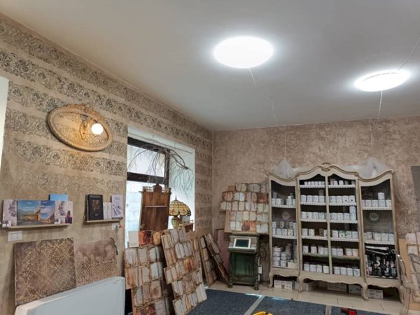 locale commerciale in affitto a Pinerolo