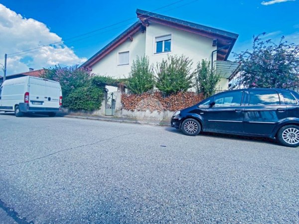 casa indipendente in affitto a Pinerolo