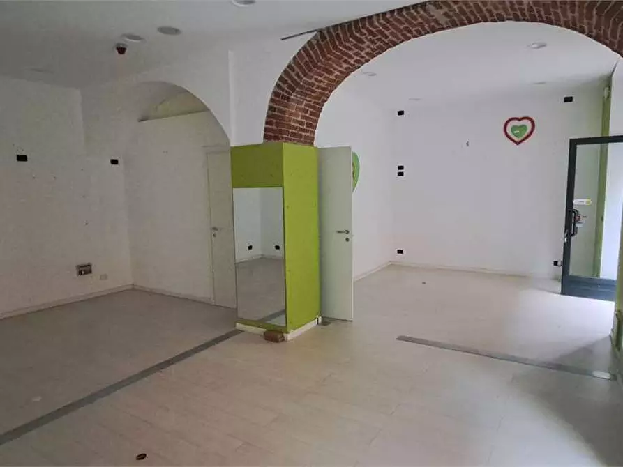 negozio in affitto a Pinerolo