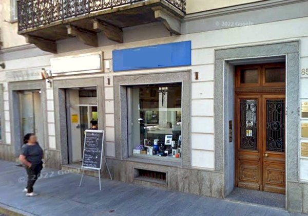 locale commerciale in affitto a Pinerolo in zona Avaro/Tron