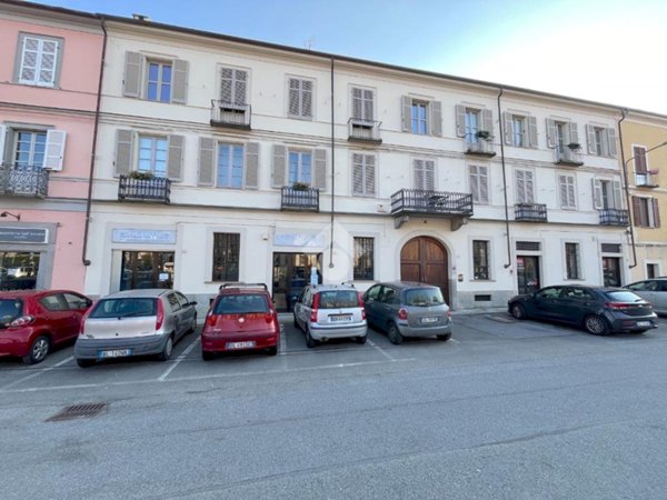 negozio in affitto a Pinerolo