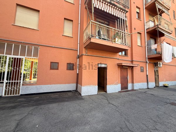 locale commerciale in affitto a Pinerolo