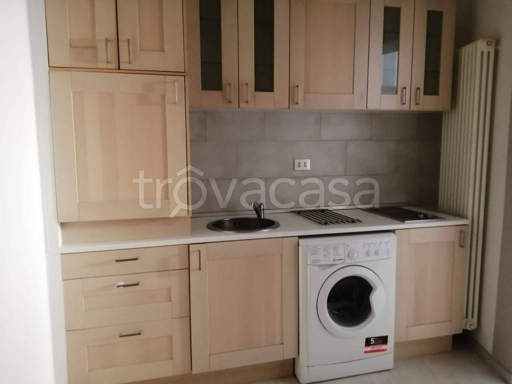 appartamento in affitto a Pinerolo in zona Avaro/Tron