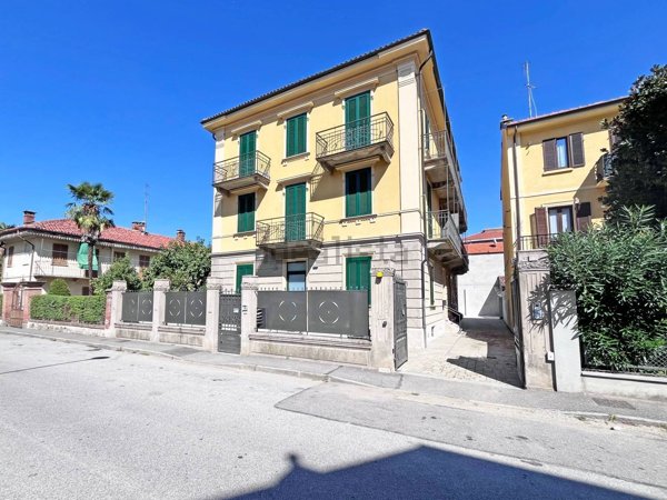 appartamento in affitto a Pinerolo in zona Avaro/Tron