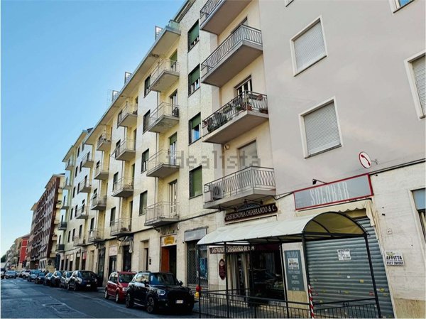 locale commerciale in affitto a Pinerolo