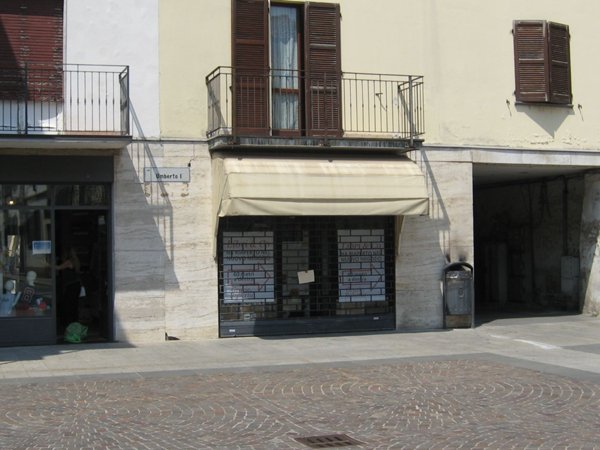 negozio in affitto a Pandino