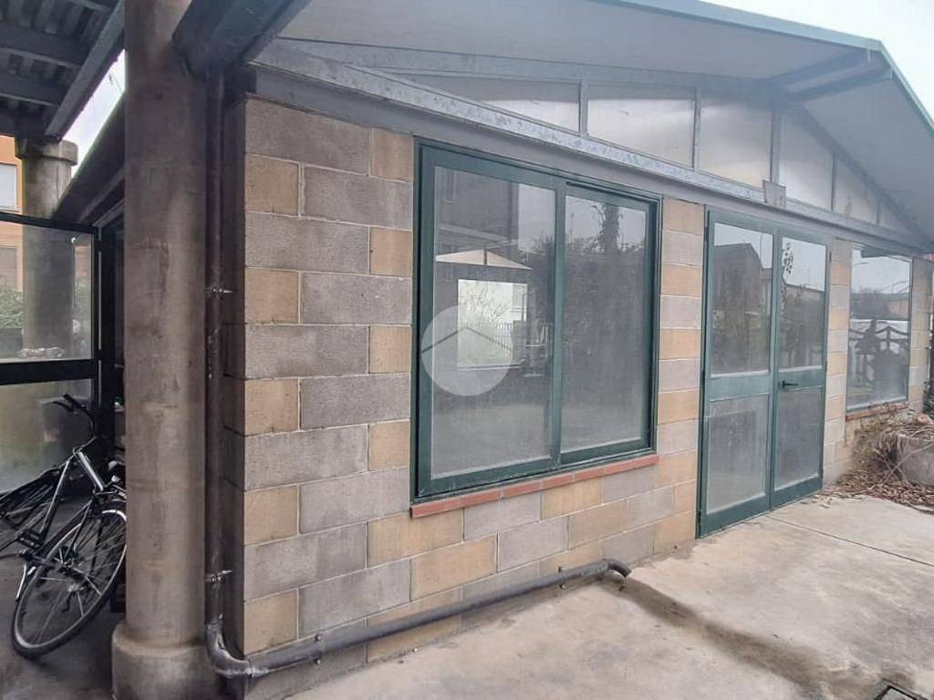 locale commerciale in affitto a Pandino