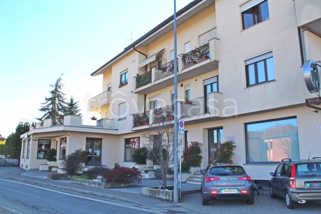 negozio in affitto a Pino Torinese