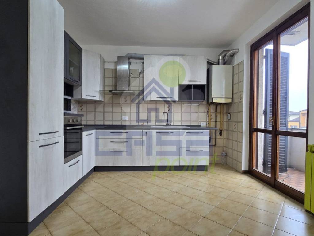 appartamento in affitto a Pizzighettone in zona Roggione