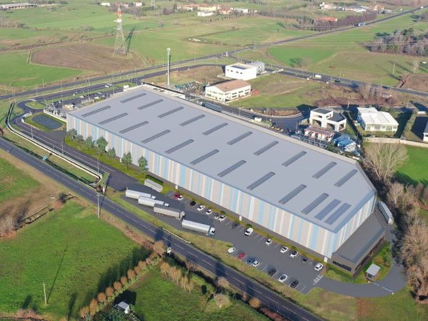 locale commerciale in affitto a Rivolta d'Adda