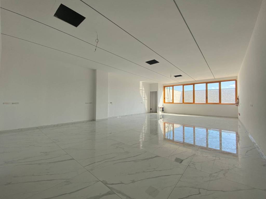 ufficio in affitto a Rivolta d'Adda