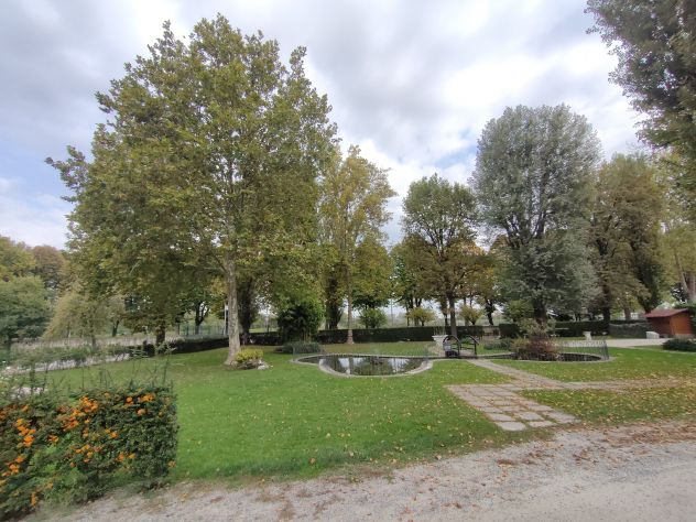 negozio in affitto a Rivolta d'Adda