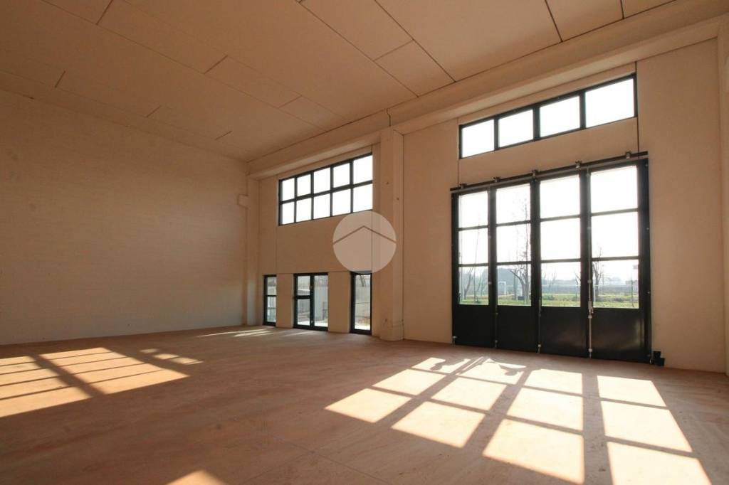capannone in affitto a Rivolta d'Adda
