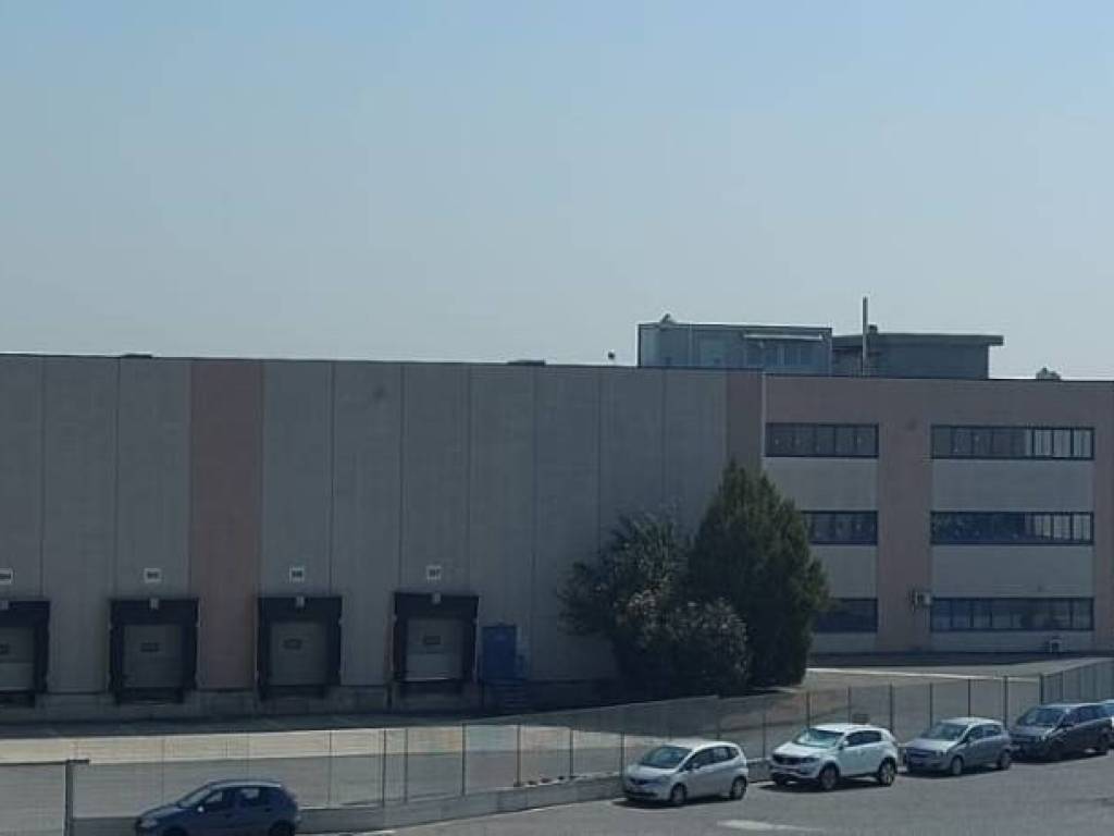locale commerciale in affitto a Soresina