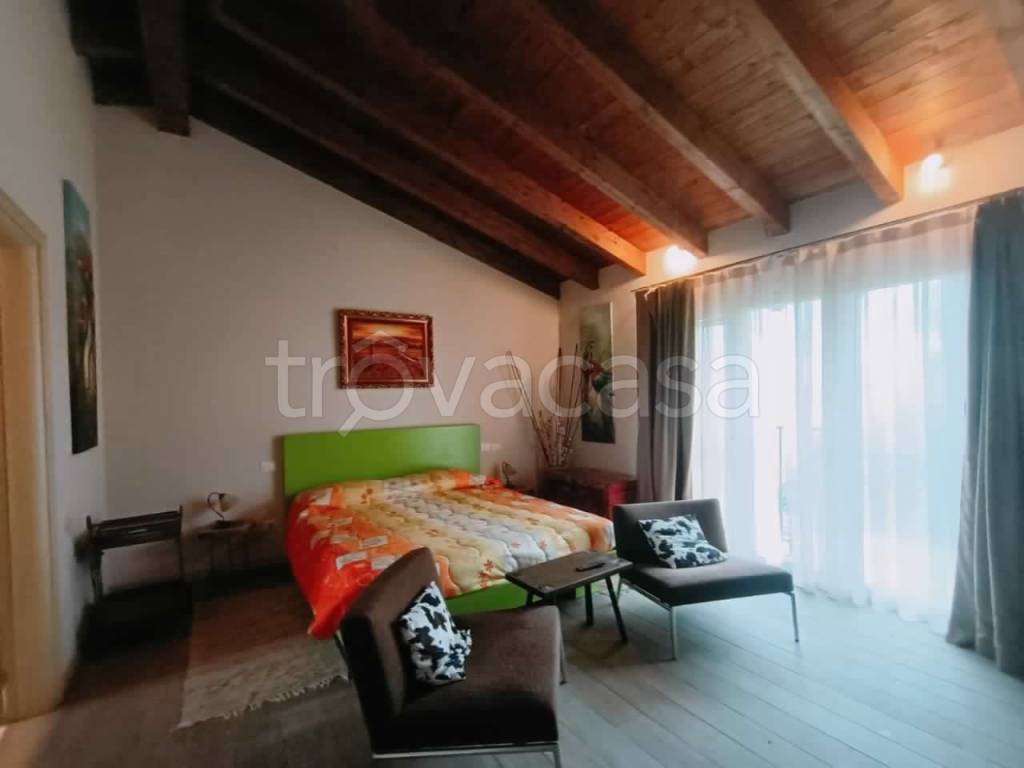 appartamento in affitto a Stagno Lombardo